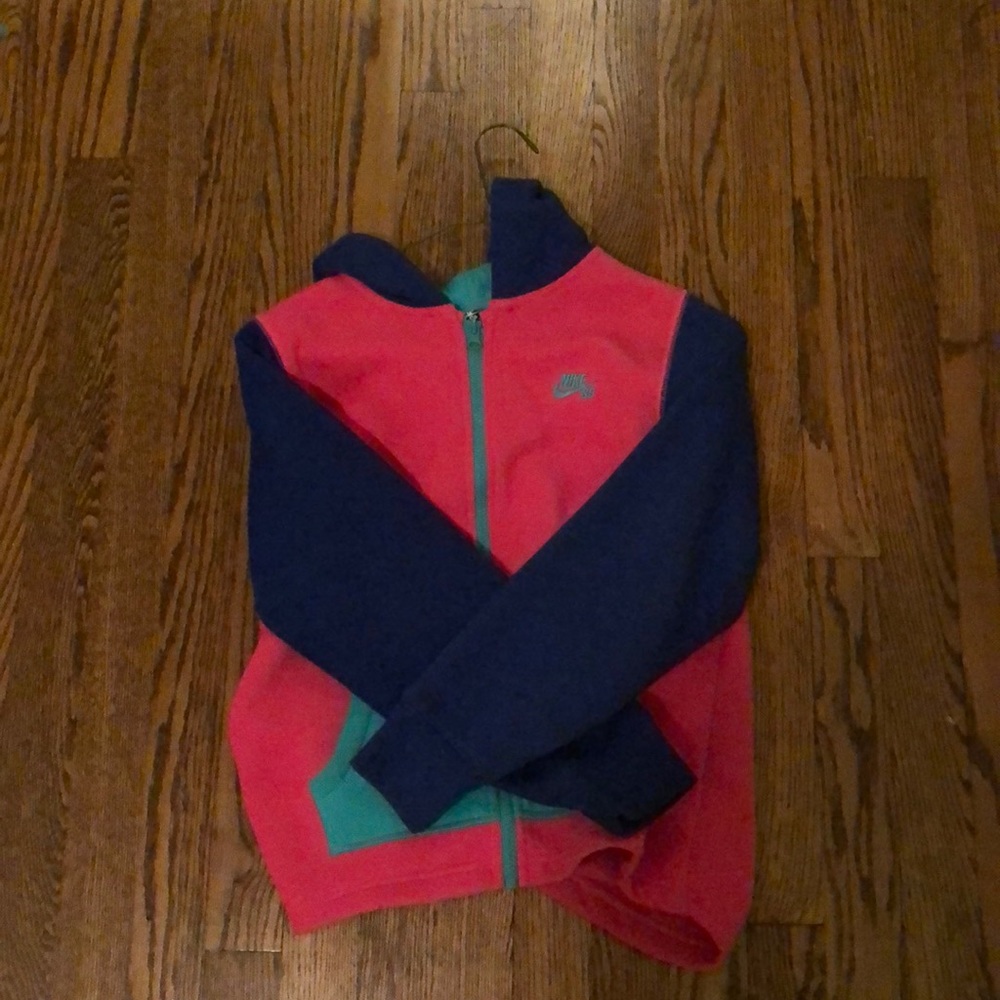 Nike sb sweatshirt.
